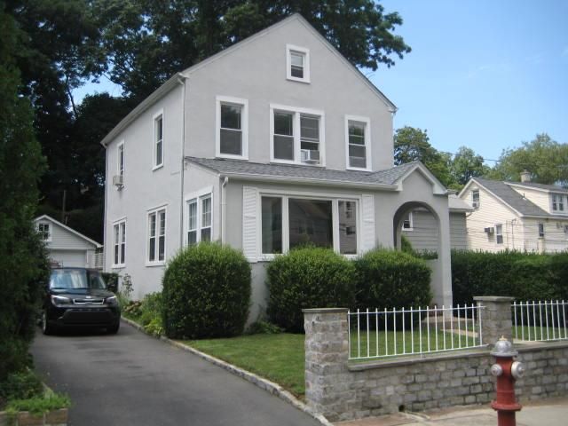 Exterior, Facade, Farmhouse