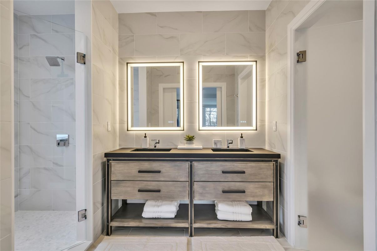 Bathroom, Interior, Marble Walls
