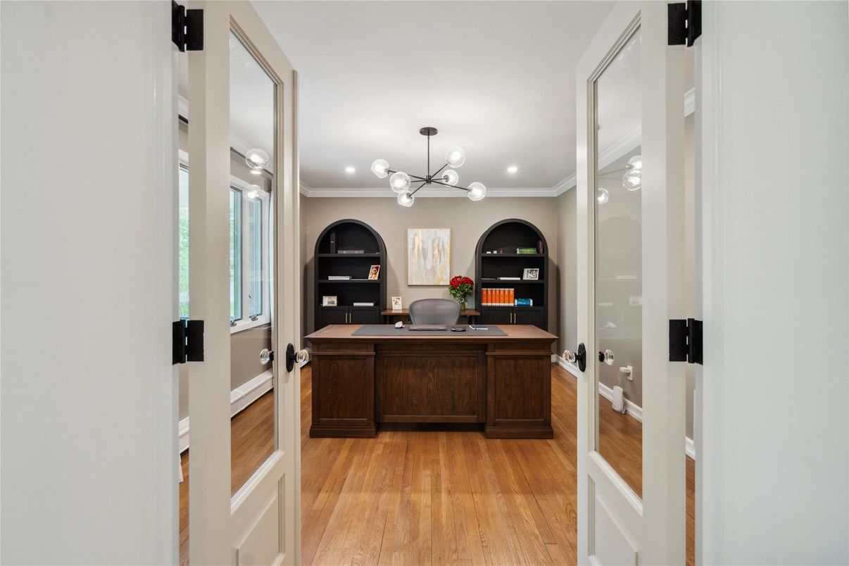 Home Office, Interior, Pendant Lights, Recessed Lighting, Wood Texture Flooring