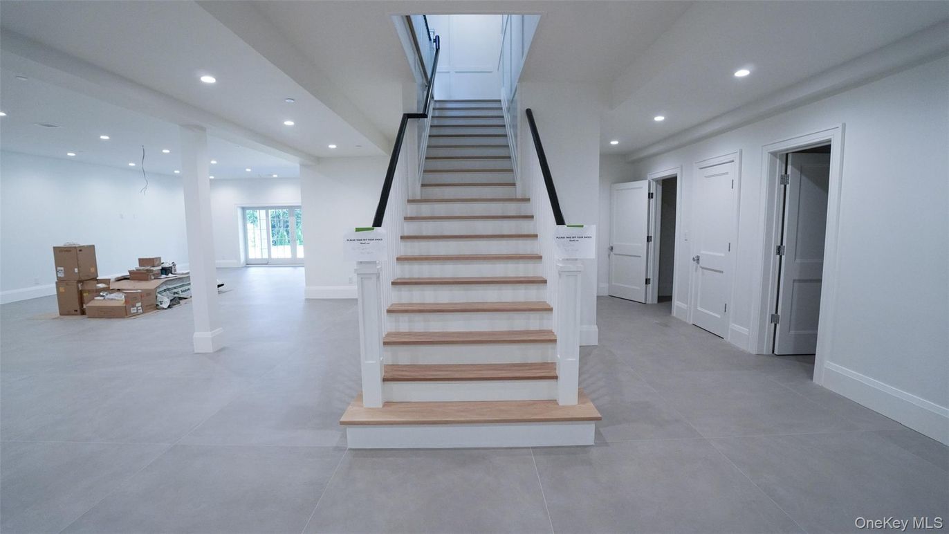 Interior, Recessed Lighting