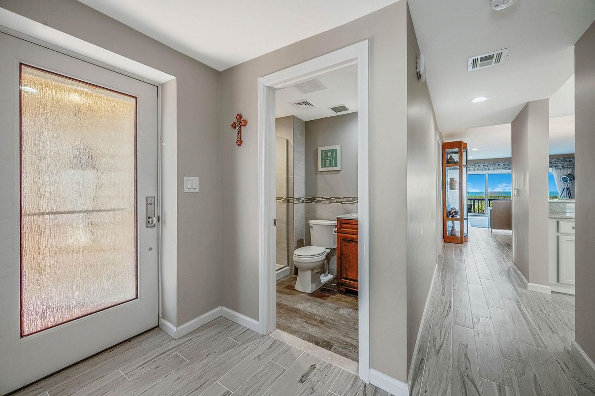 Bathroom, Interior, Recessed Lighting, Water, Wood Texture Flooring