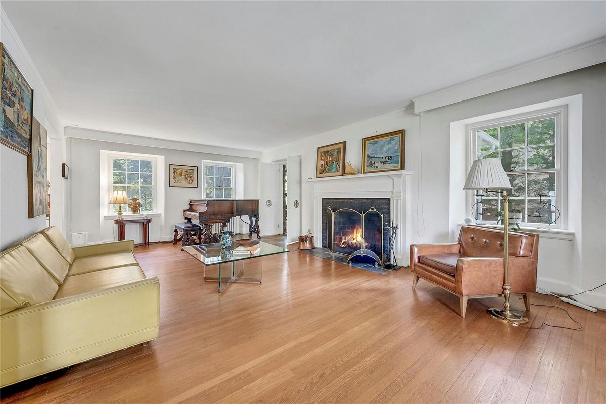 Fireplace, Interior, Living room, Piano, Wood Texture Flooring