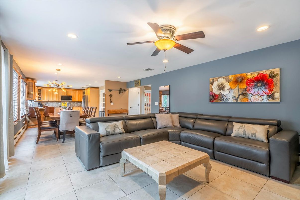 Dining room, Interior, Kitchen, Living room, Recessed Lighting
