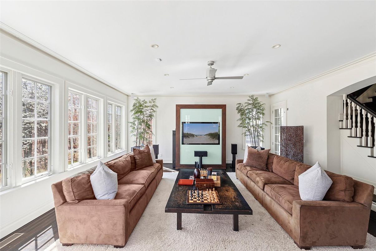 Interior, Living room, Recessed Lighting