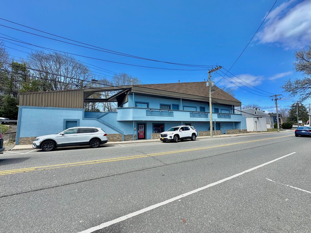 Exterior, Facade, None