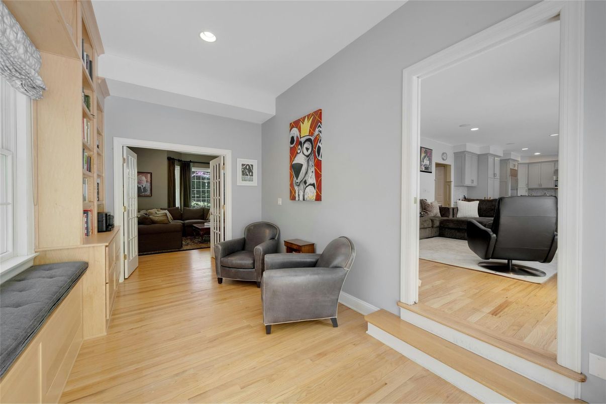 Interior, Kitchen, Living room, Recessed Lighting, Wood Texture Flooring