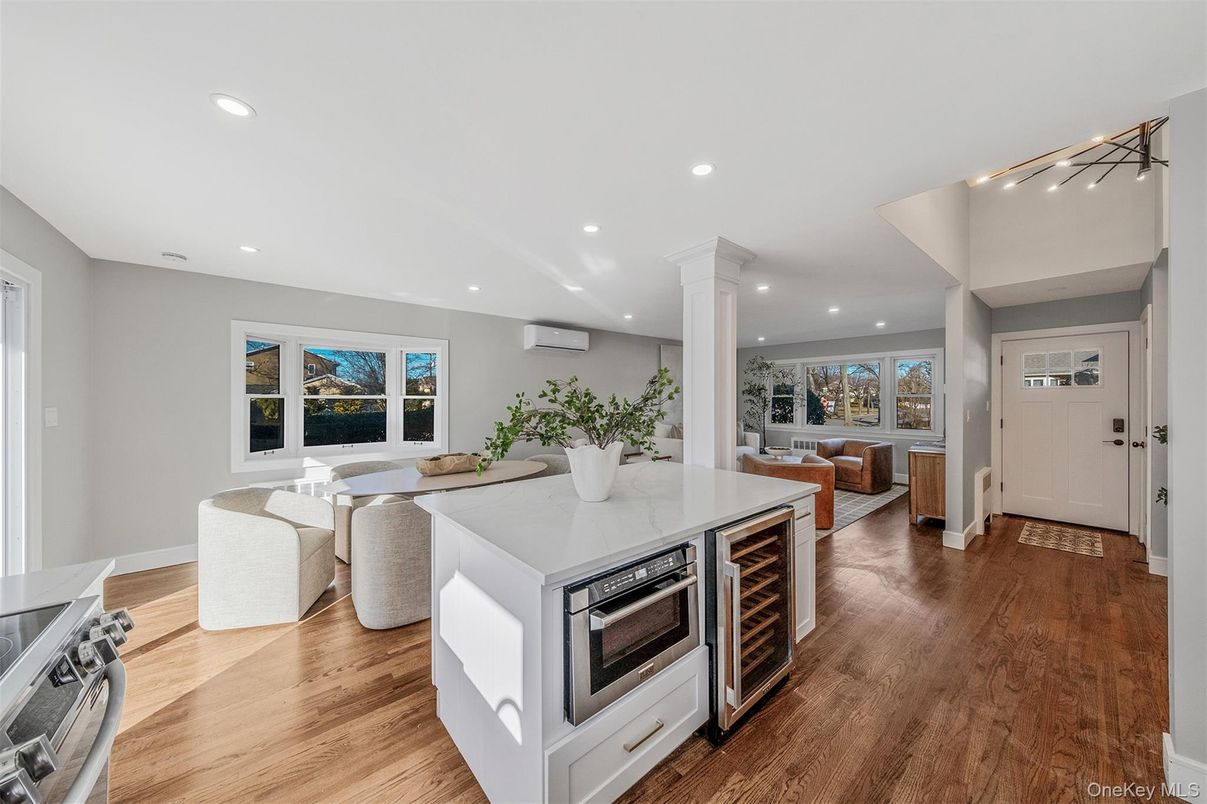 Dining room, Interior, Kitchen, Living room, Recessed Lighting, Wood Texture Flooring