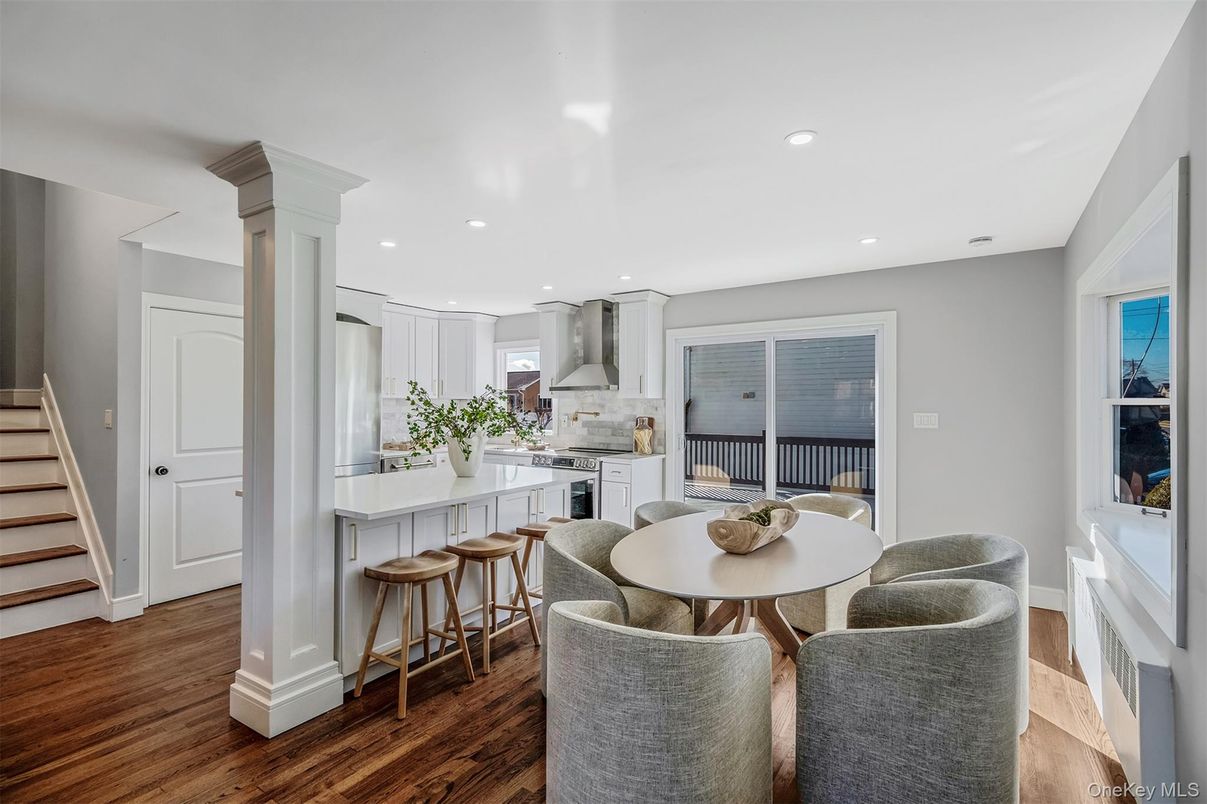Dining room, Interior, Kitchen, Recessed Lighting, Wood Texture Flooring
