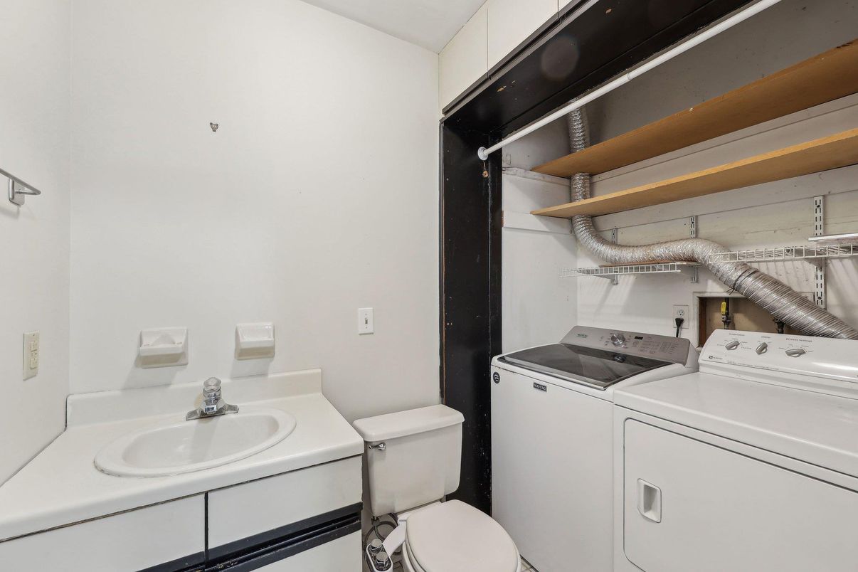Interior, Utility Closets, Washer