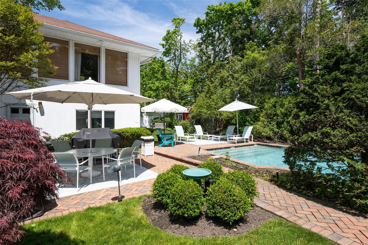 Exterior, Pool