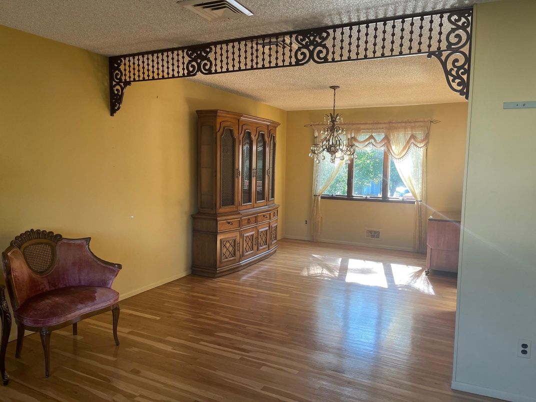 Chandelier, Interior, Wood Texture Flooring