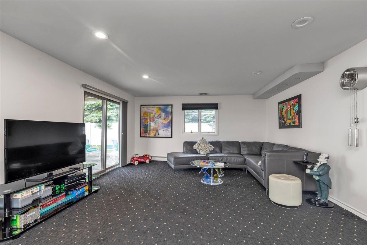 Interior, Living room, Recessed Lighting