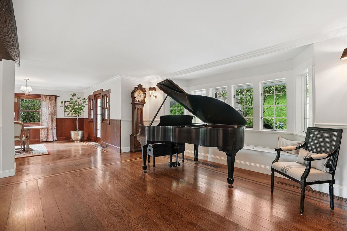 Interior, Pendant Lights, Piano, Wood Texture Flooring