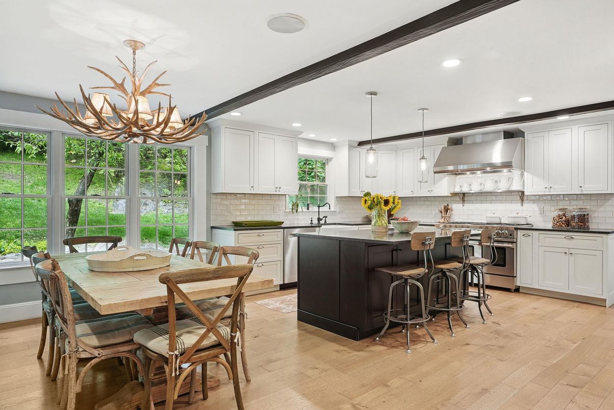 Dining room, Interior, Kitchen, Pendant Lights, Recessed Lighting, Stainless Steel Appliances, Wood Texture Flooring
