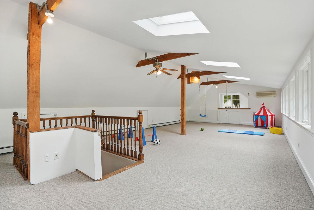 Interior, Wooden Beams