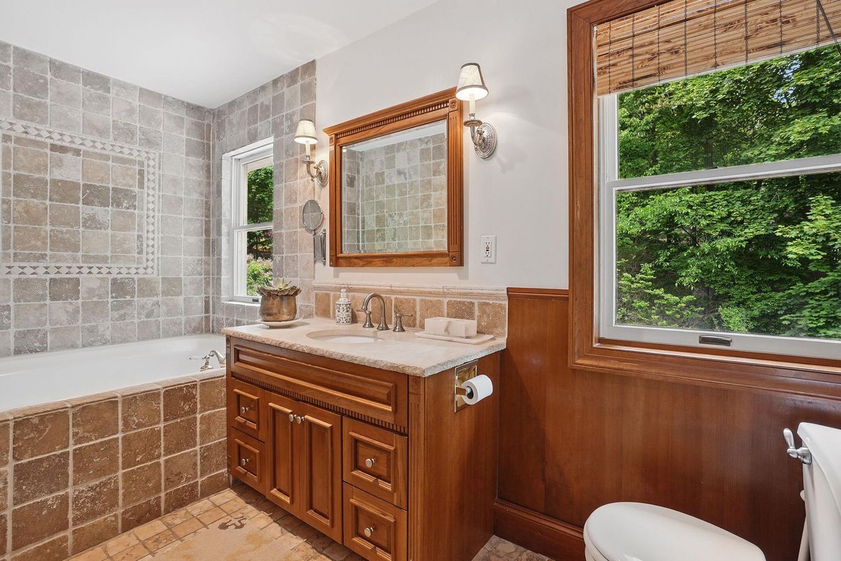 Bathroom, Interior, Stone Walls