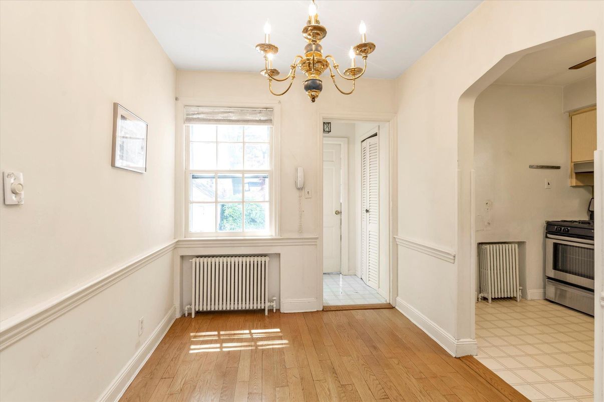 Chandelier, Empty room, Interior, Wood Texture Flooring