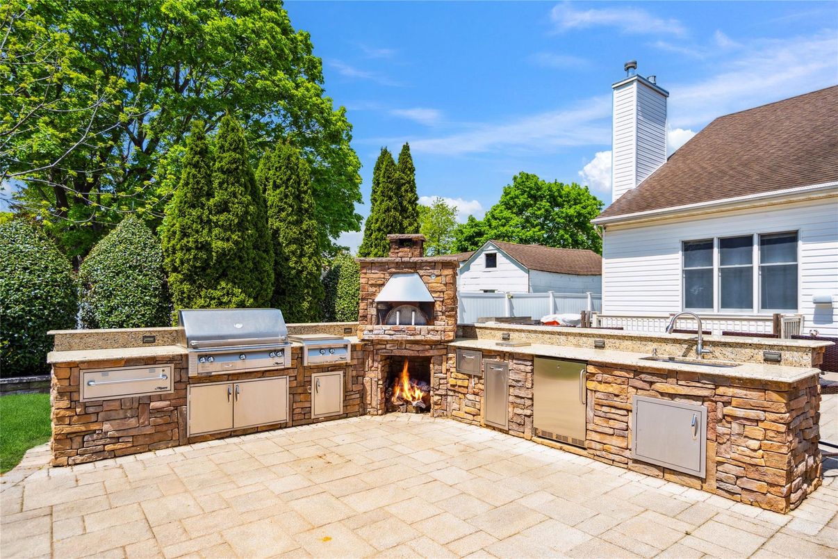 Exterior, Fireplace