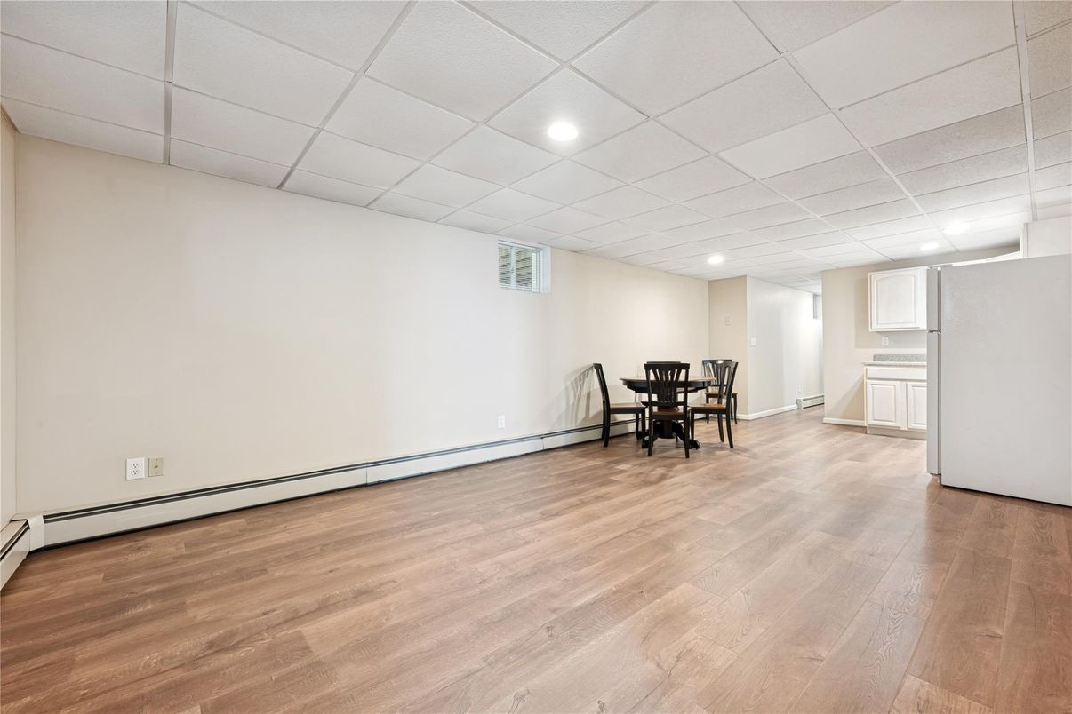 Dining room, Empty room, Interior, Recessed Lighting, Wood Texture Flooring