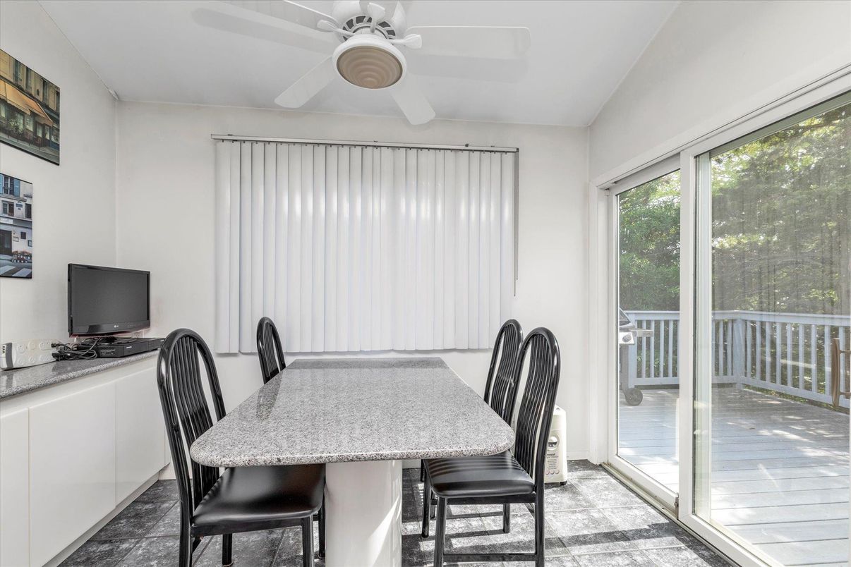 Dining room, Interior