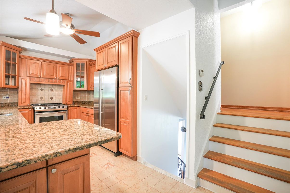 Interior, Kitchen, Stainless Steel Appliances