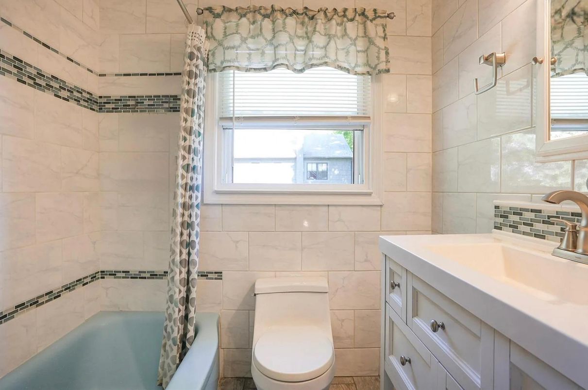 Bathroom, Interior, Marble Walls