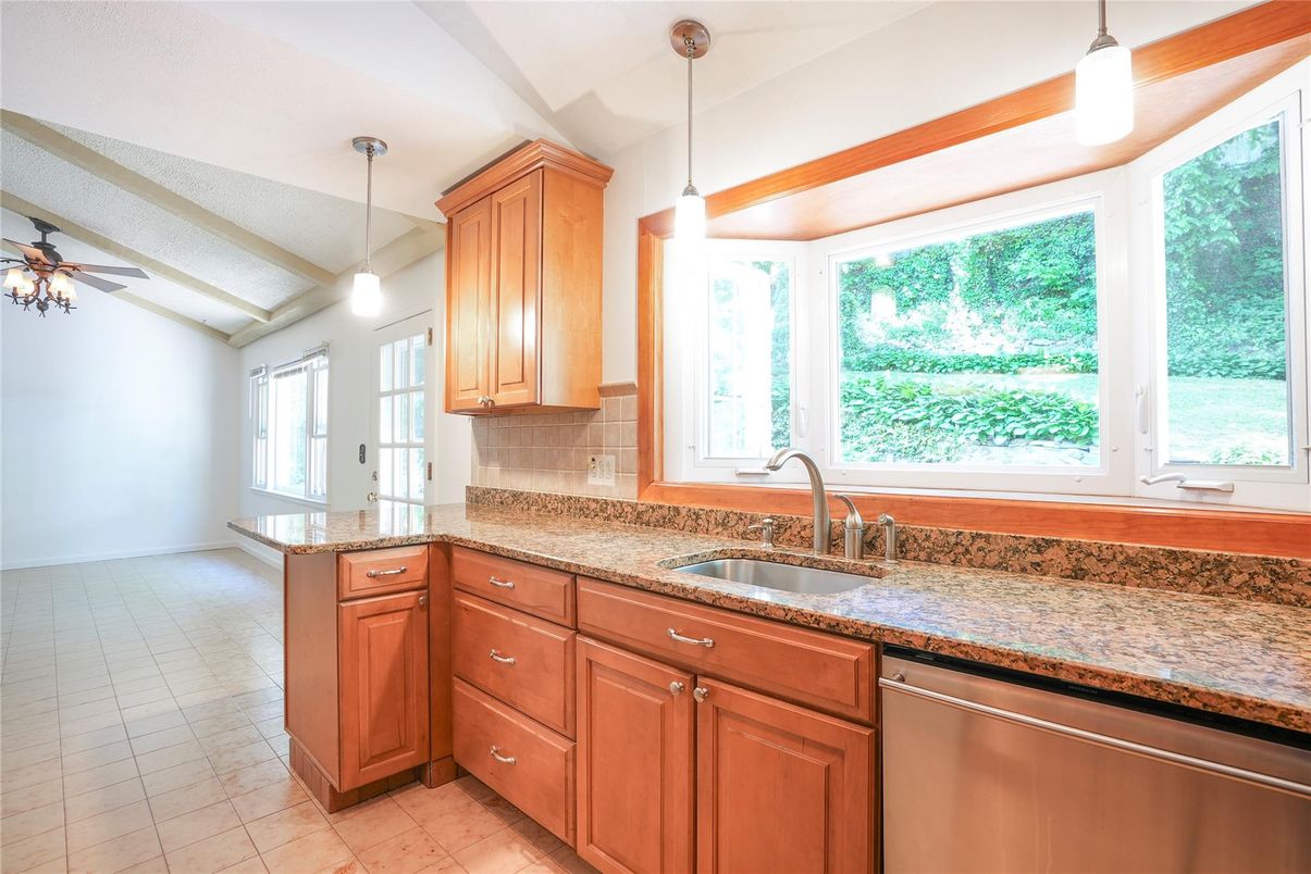 Interior, Kitchen, Pendant Lights
