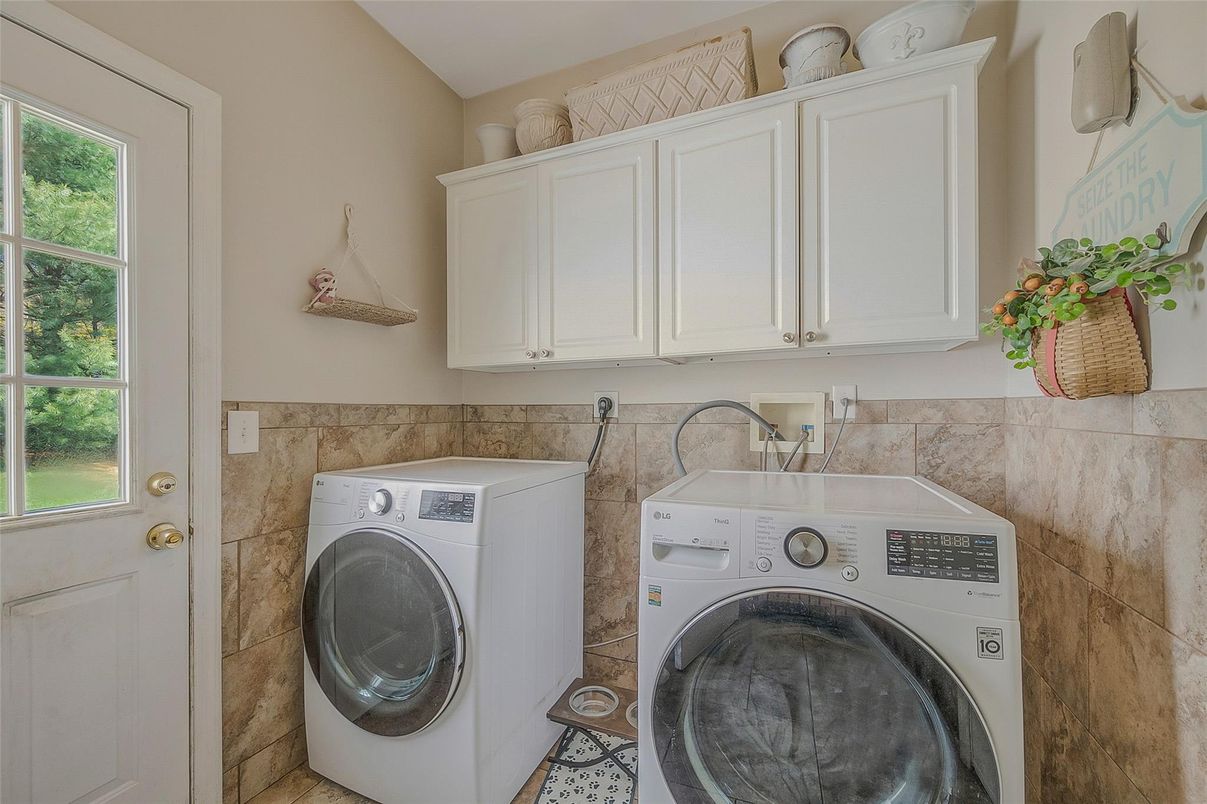 Interior, Washer