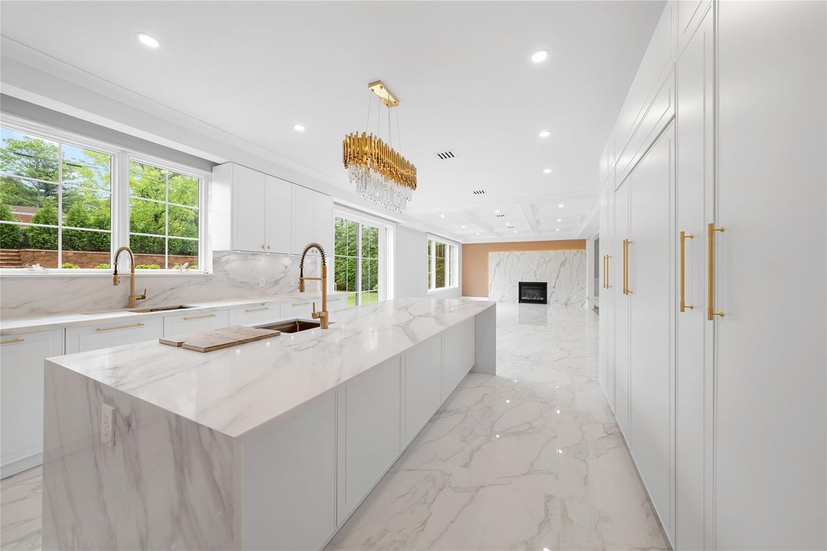 Chandelier, Fireplace, Interior, Kitchen, Marble, Marble Walls, Pendant Lights, Recessed Lighting