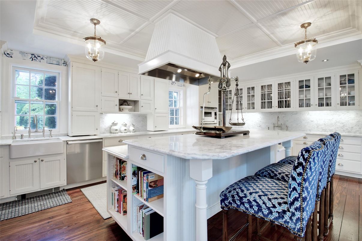 Interior, Kitchen, Pendant Lights, Stainless Steel Appliances, Wood Texture Flooring
