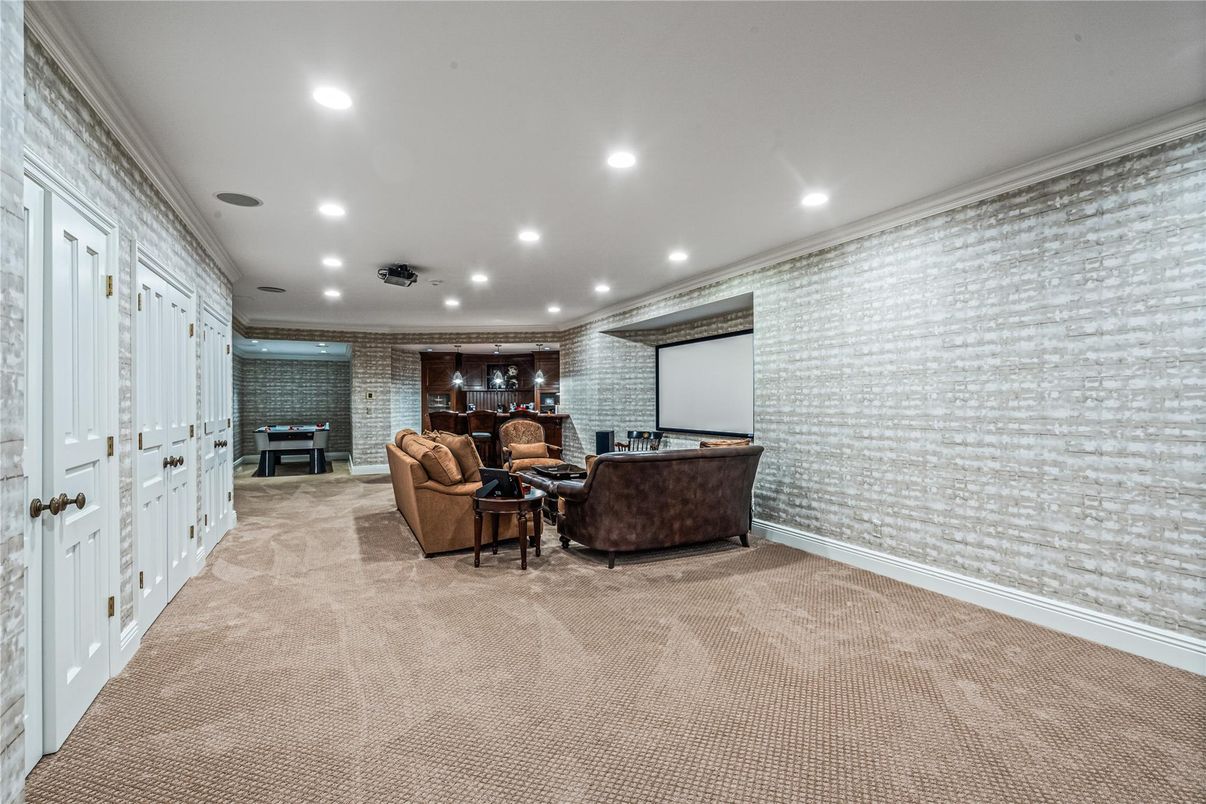 Interior, Living room, Recessed Lighting, Stone Walls