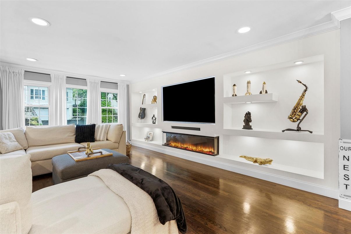 Fireplace, Interior, Living room, Recessed Lighting, Wood Texture Flooring