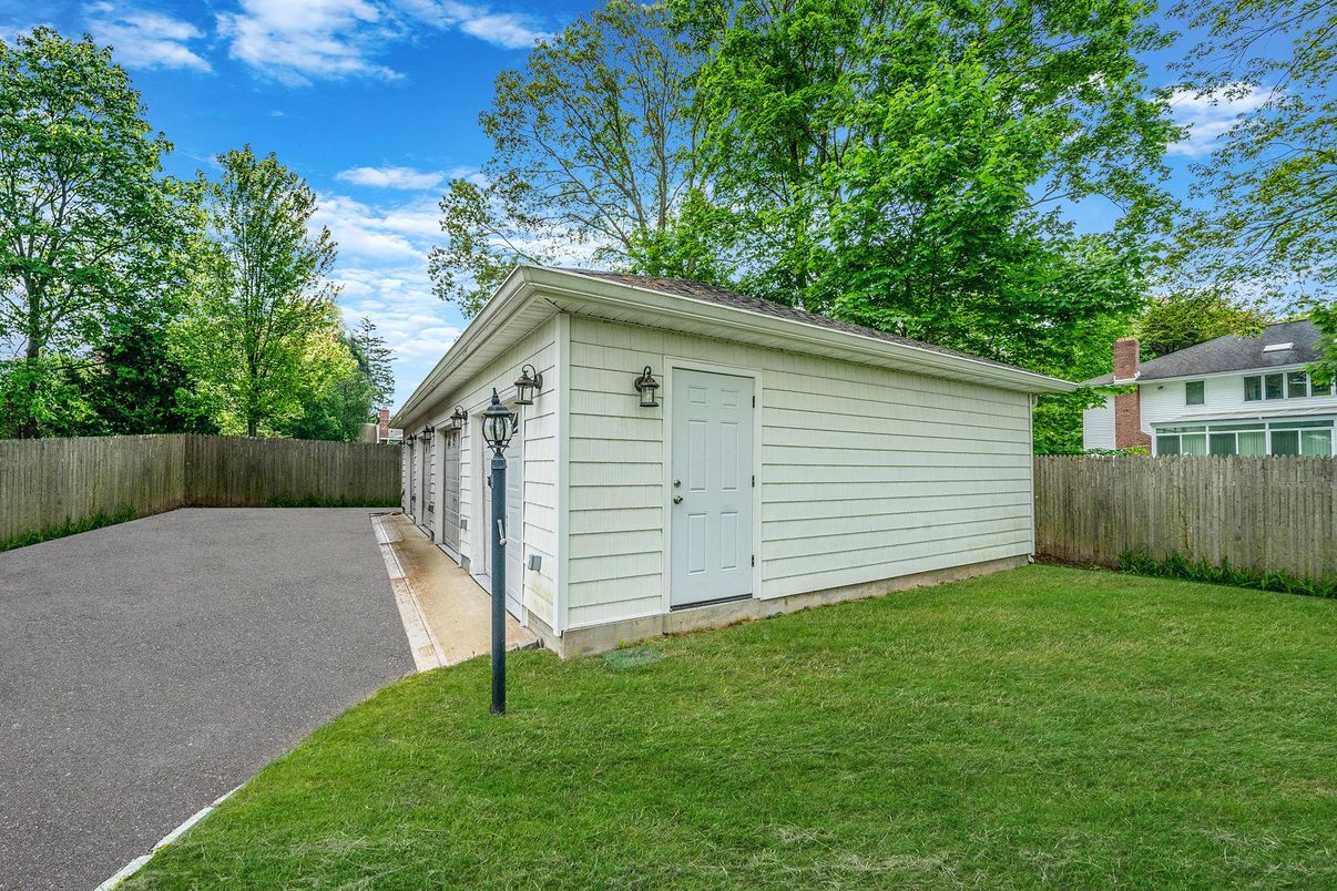 Backyard, Detached Garage, Exterior