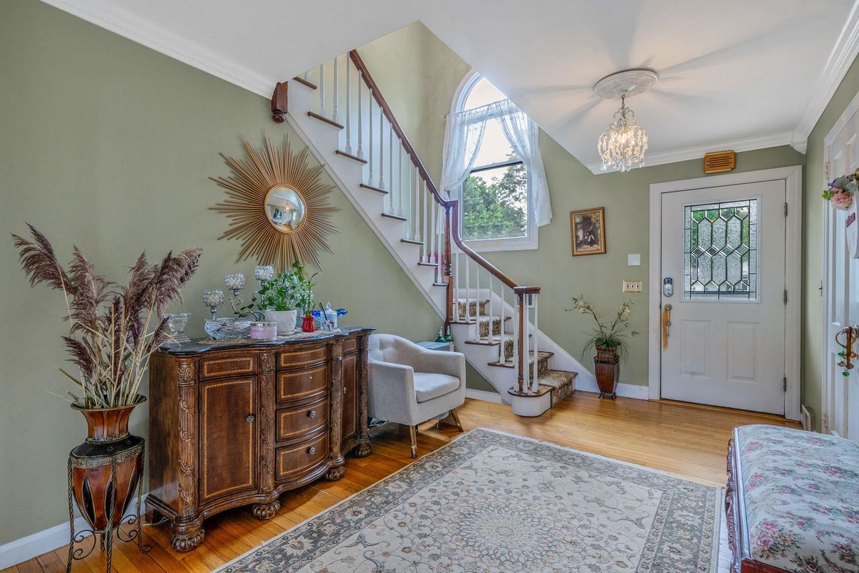 Chandelier, Interior, Wood Texture Flooring