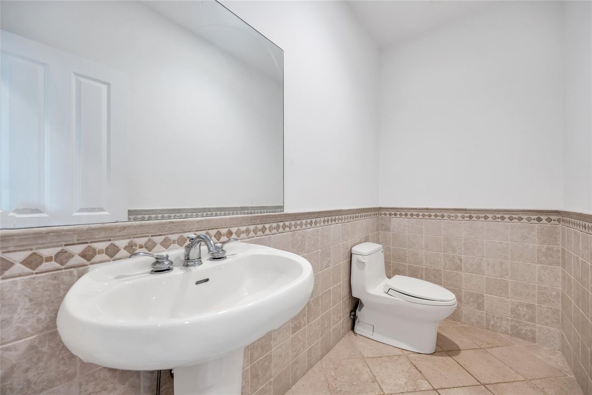 Bathroom, Interior