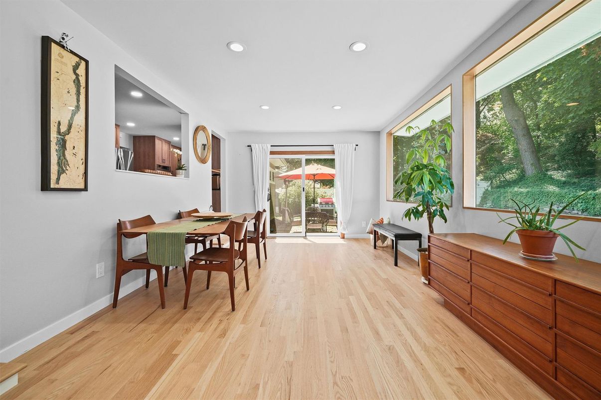 Dining room, Interior, Recessed Lighting, Wood Texture Flooring