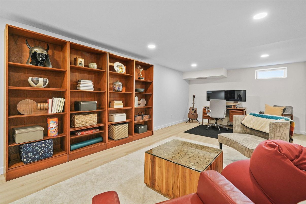 Home Office, Interior, Recessed Lighting, Wood Texture Flooring