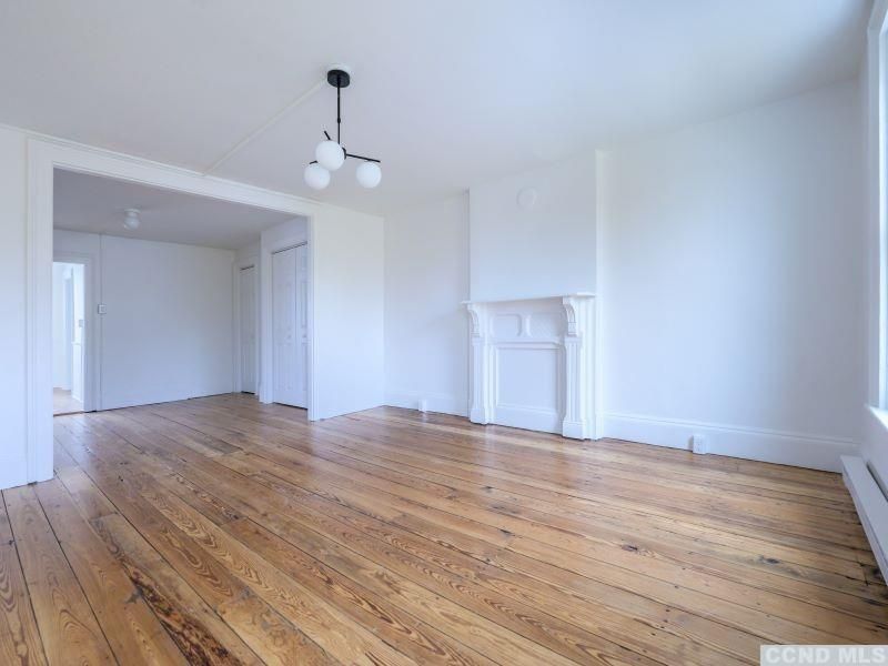 Empty room, Interior, Pendant Lights, Wood Texture Flooring