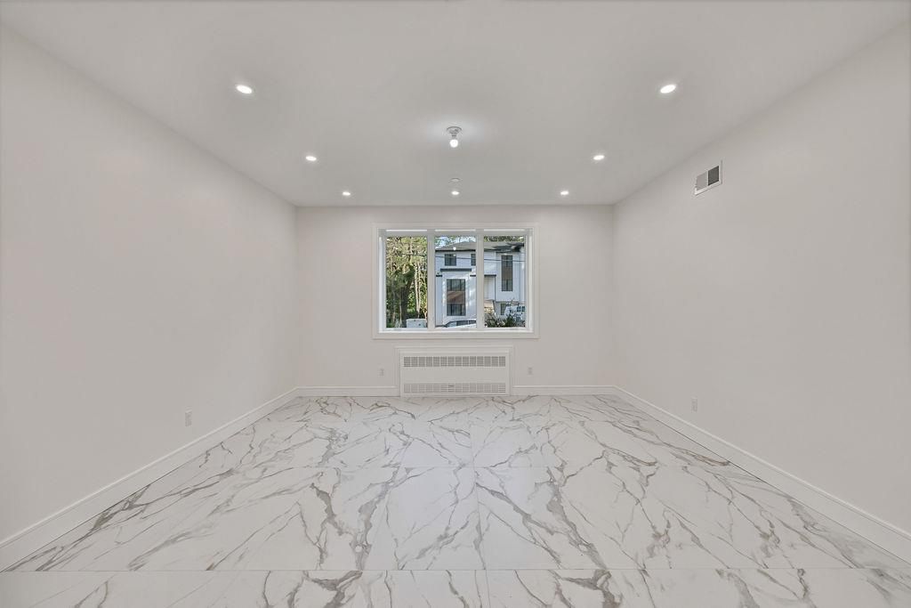 Empty room, Interior, Marble, Recessed Lighting