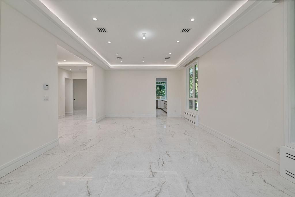 Empty room, Interior, Marble, Recessed Lighting