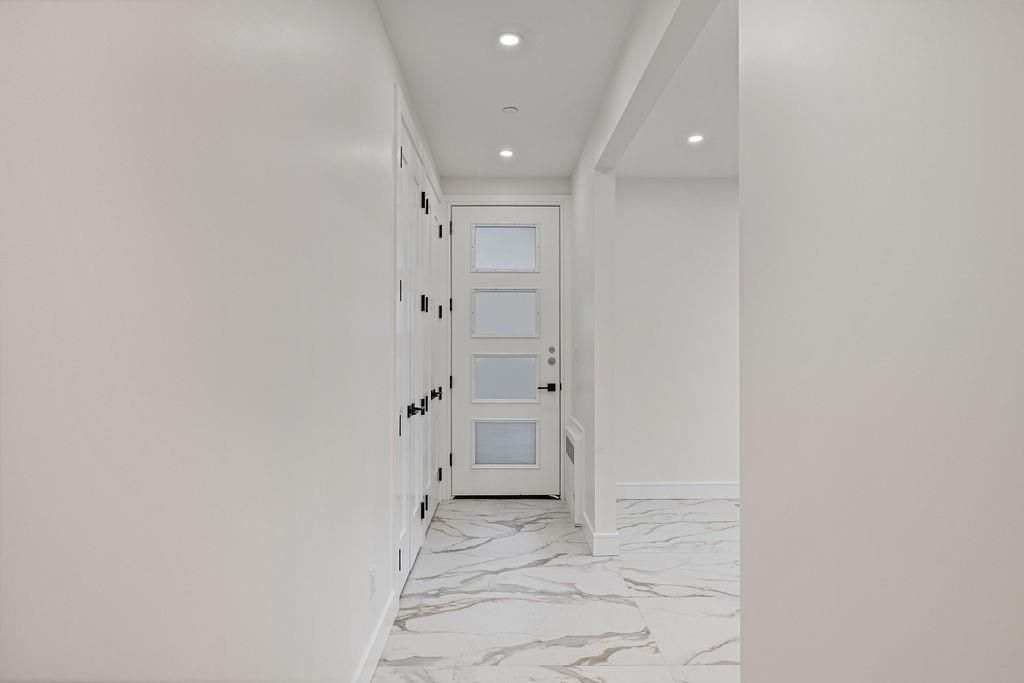 Interior, Marble, Recessed Lighting