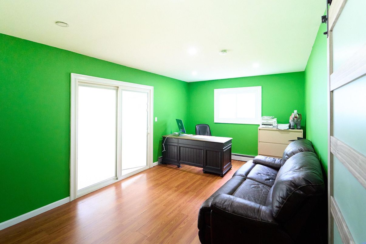 Home Office, Interior, Recessed Lighting, Wood Texture Flooring