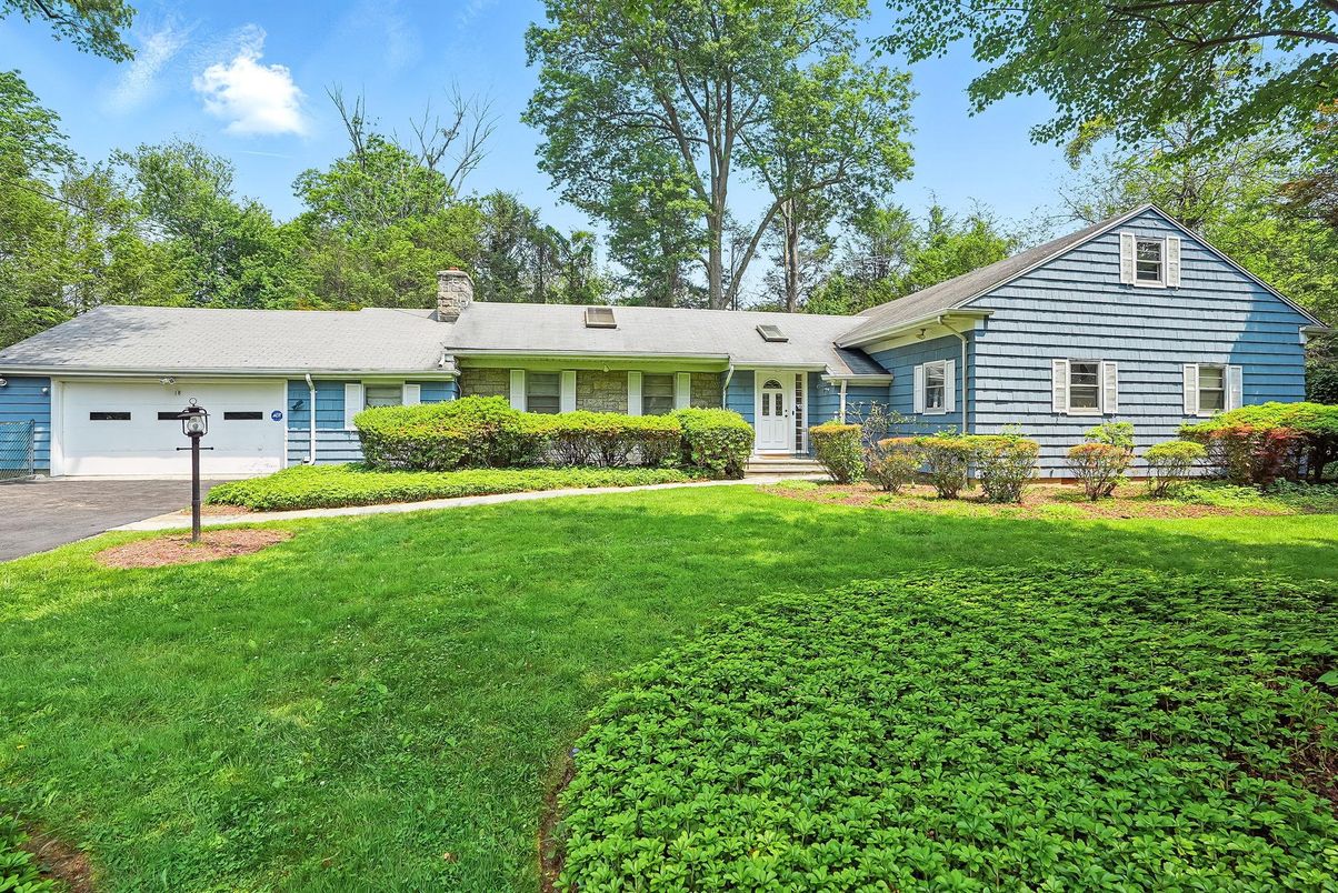 Attached, Backyard, Exterior, Facade, Ranch