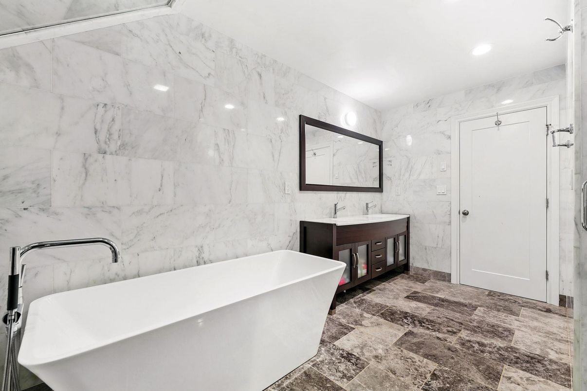 Bathroom, Dual Sink Vanities, Free Standing Baths, Interior, Marble Walls, Recessed Lighting