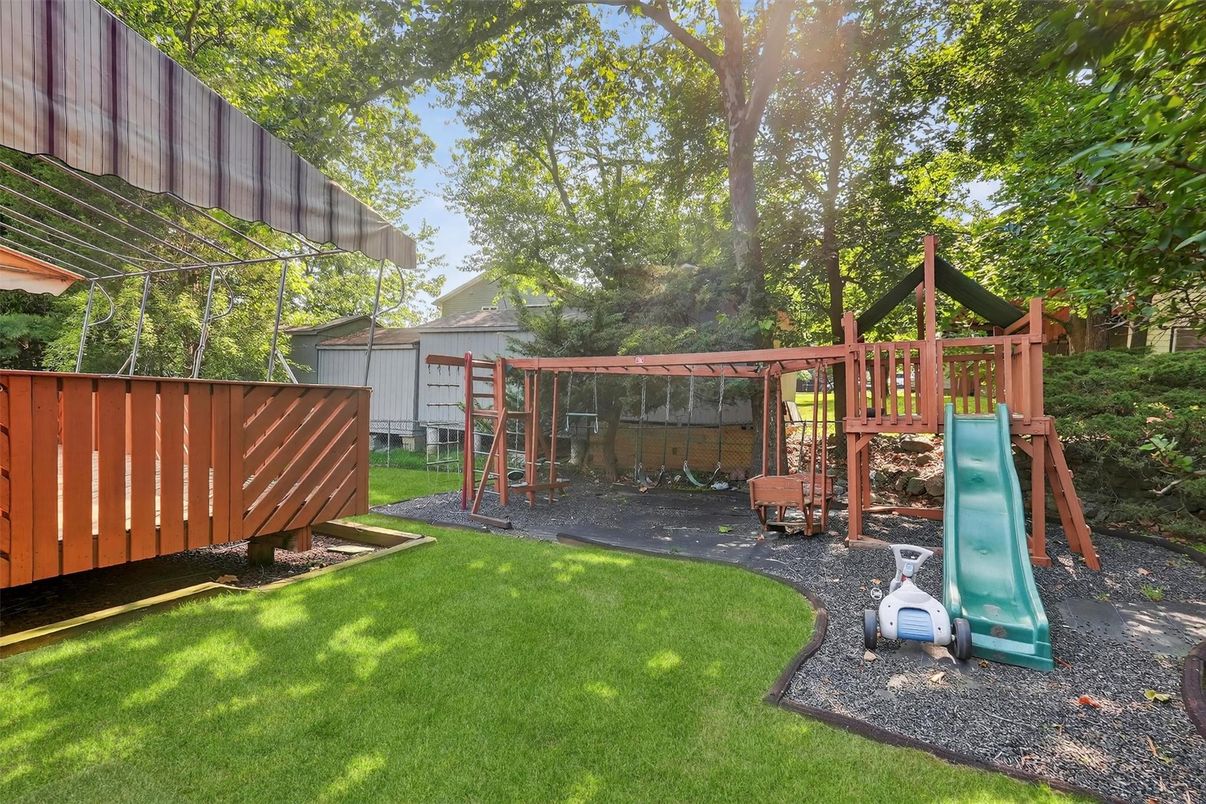 Backyard, Exterior, Playground