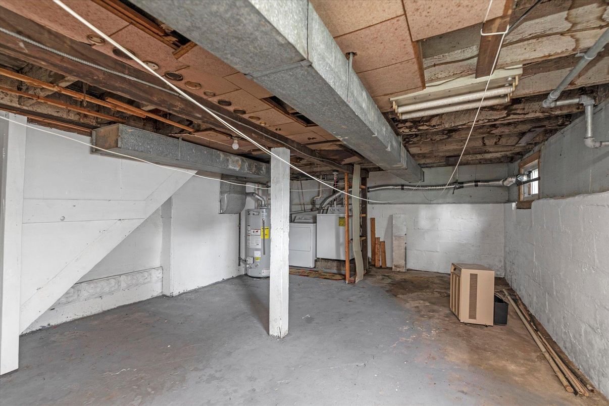 Interior, Wooden Beams
