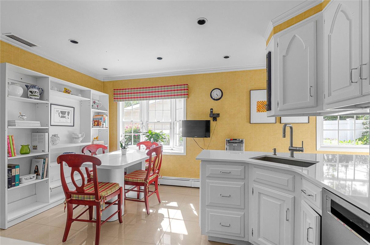 Dining room, Interior, Kitchen, Recessed Lighting