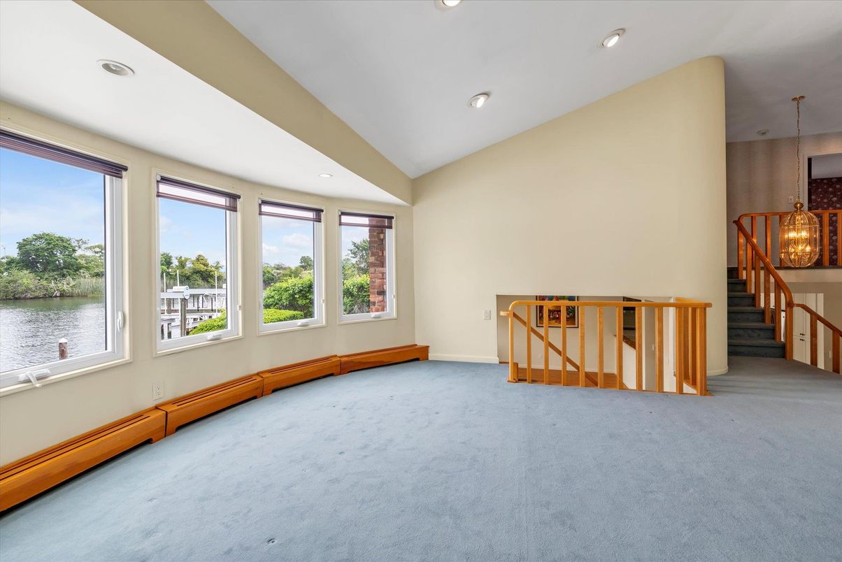 Empty room, Interior, Pendant Lights, Recessed Lighting