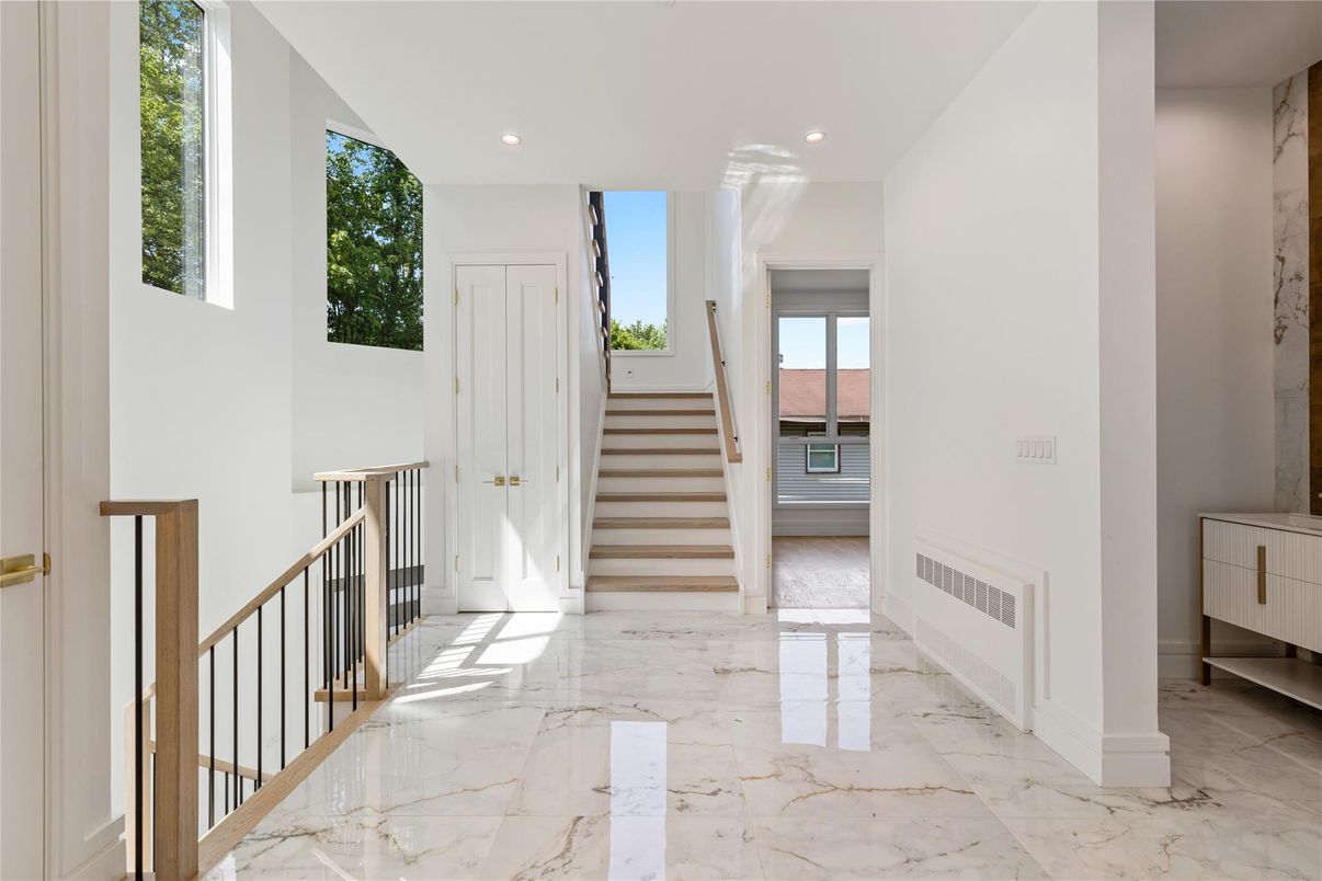 Interior, Marble, Recessed Lighting