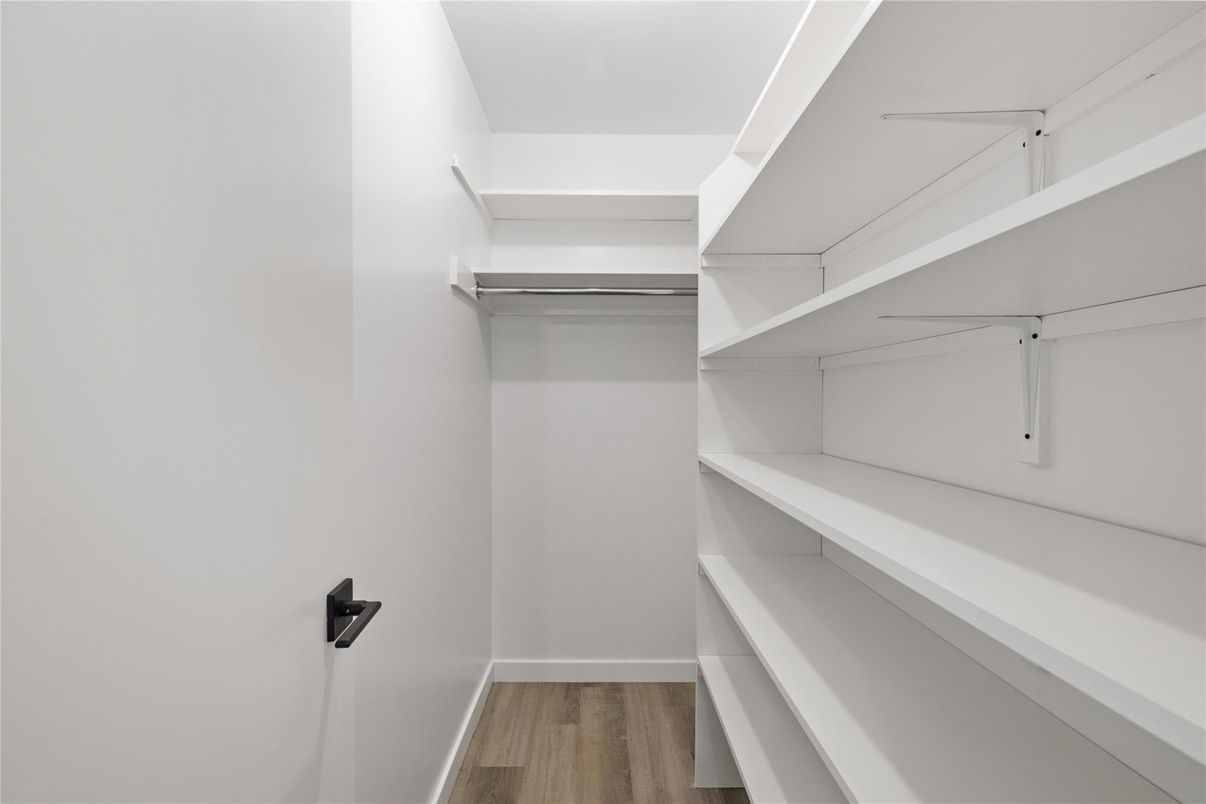 Interior, Walk-in Closets, Wood Texture Flooring